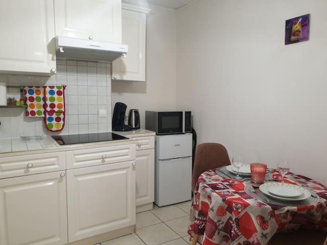 Rnb Locations Macon Appartement Buitenkant foto